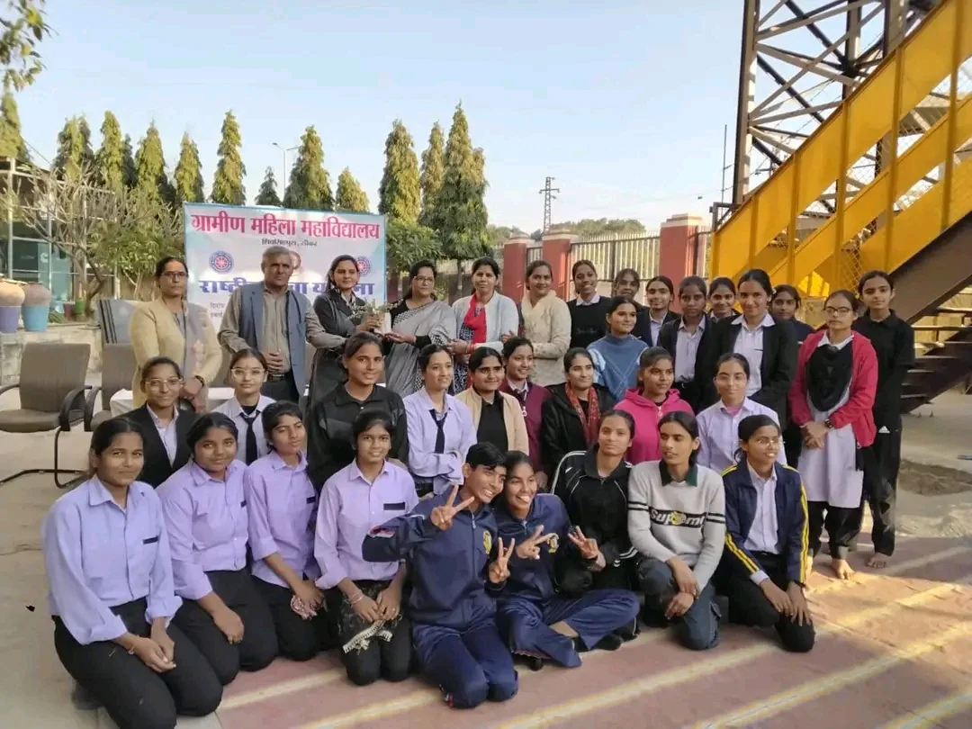 एनएसएस स्वयंसेविकाओं ने स्वच्छता, श्रमदान और सर्वे के माध्यम से दिया सामाजिक जागरूकता का संदेश