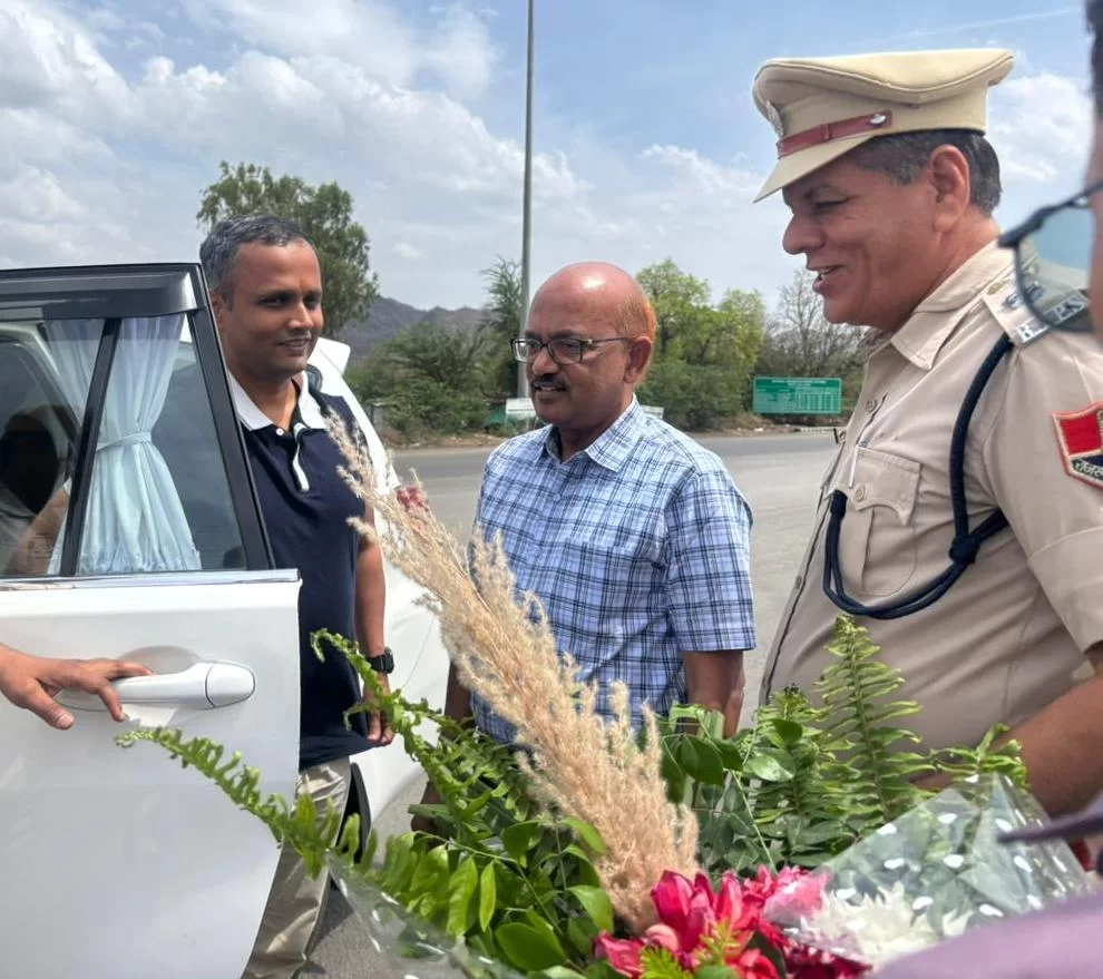 नवनियुक्त जिला कलेक्टर रोहिताश्व सिंह तोमर का भव्य स्वागत