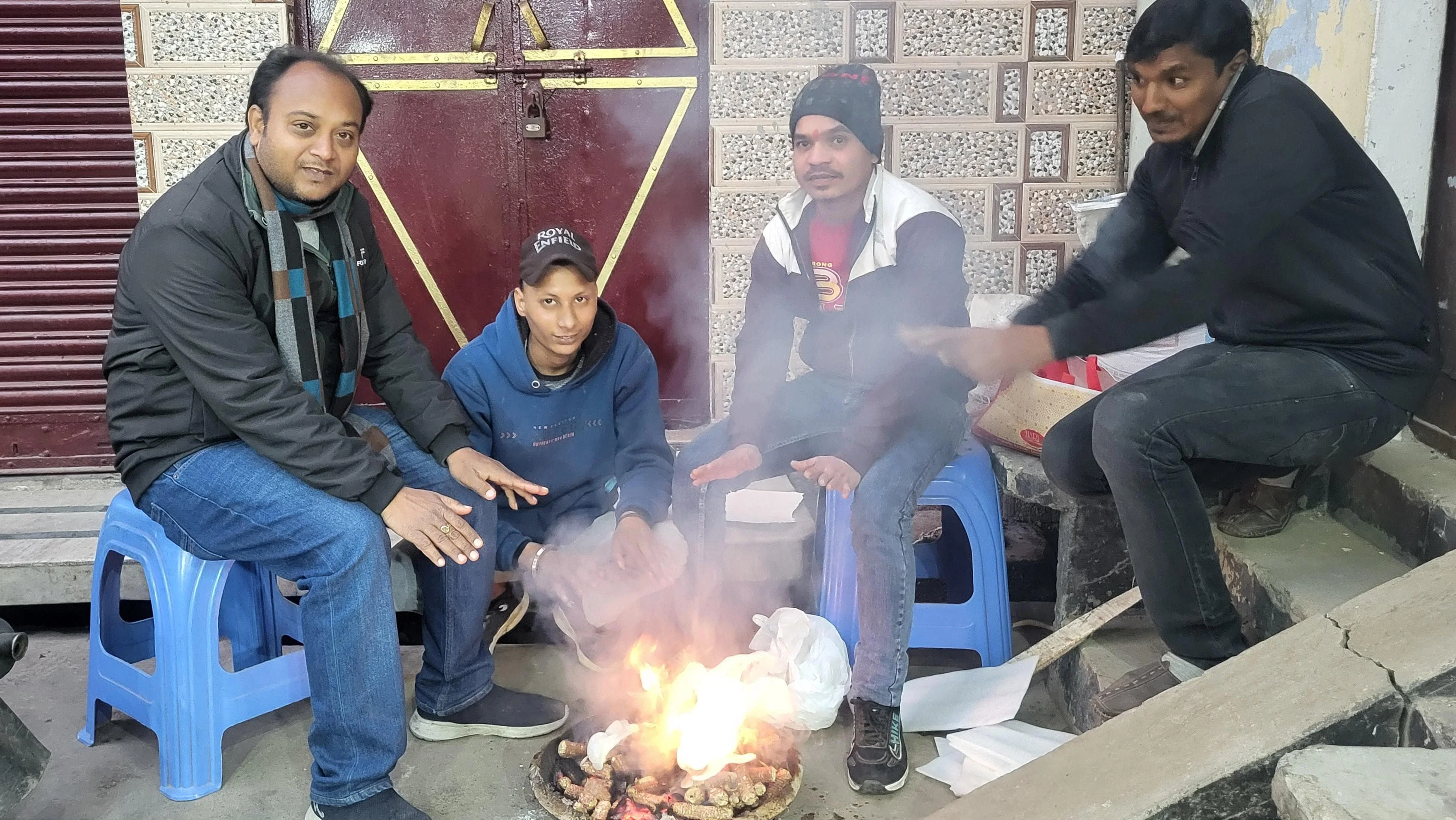 स्वास्थ्य विशेषज्ञों ने बचाव की दी सलाह