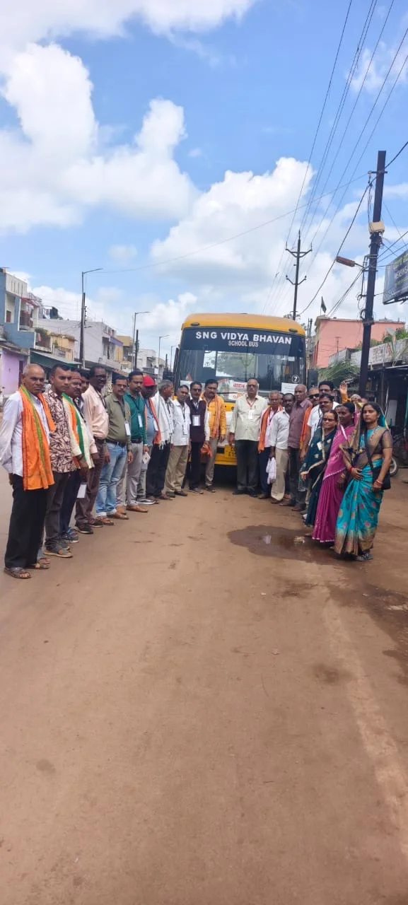 छतीसगढ़ राज्य की 25वी स्थापना दिवस पर राज्योत्सव का उद्घाटन करने रायपुर पहुंचे प्रधानमंत्री नरेंद्र मोदी