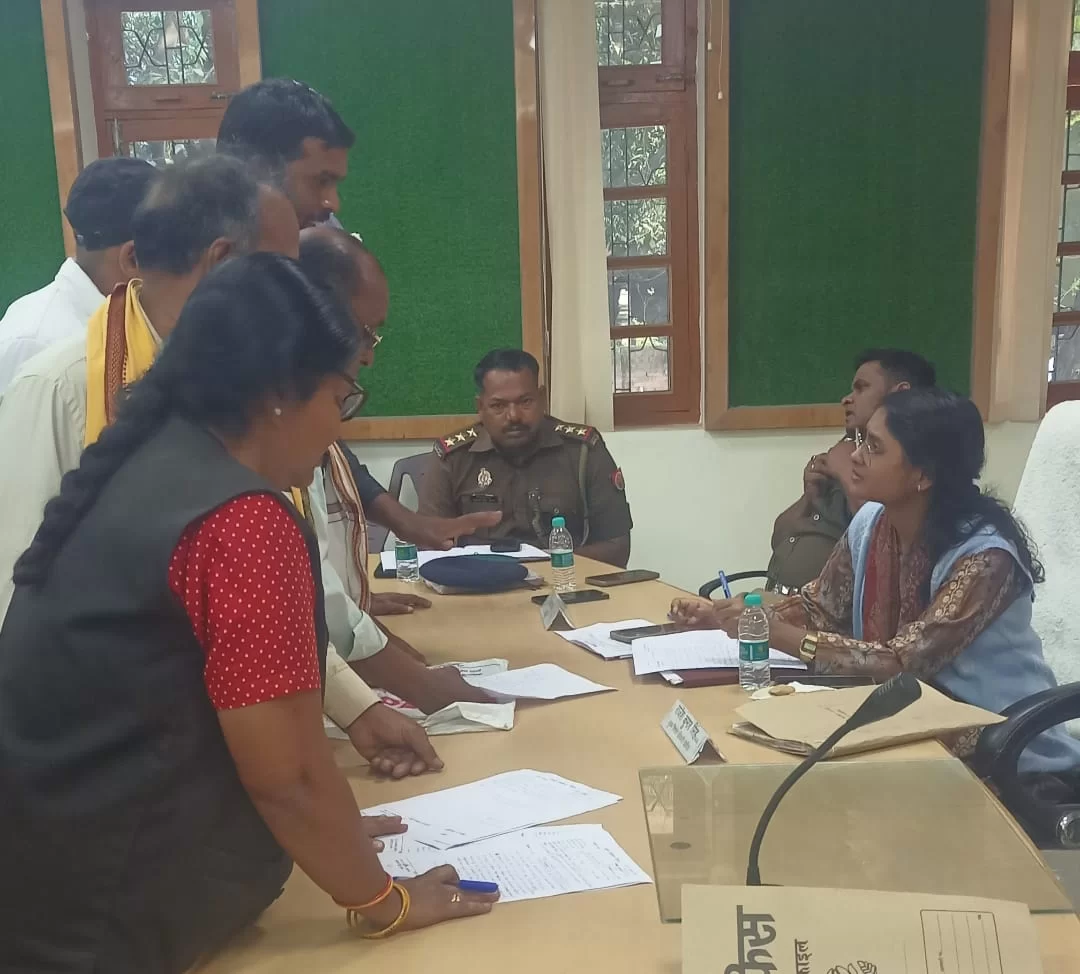कल 29 प्रार्थना पत्र पड़े थे जिसमें मात्र राजस्व के तीन का हुआ निस्तारण