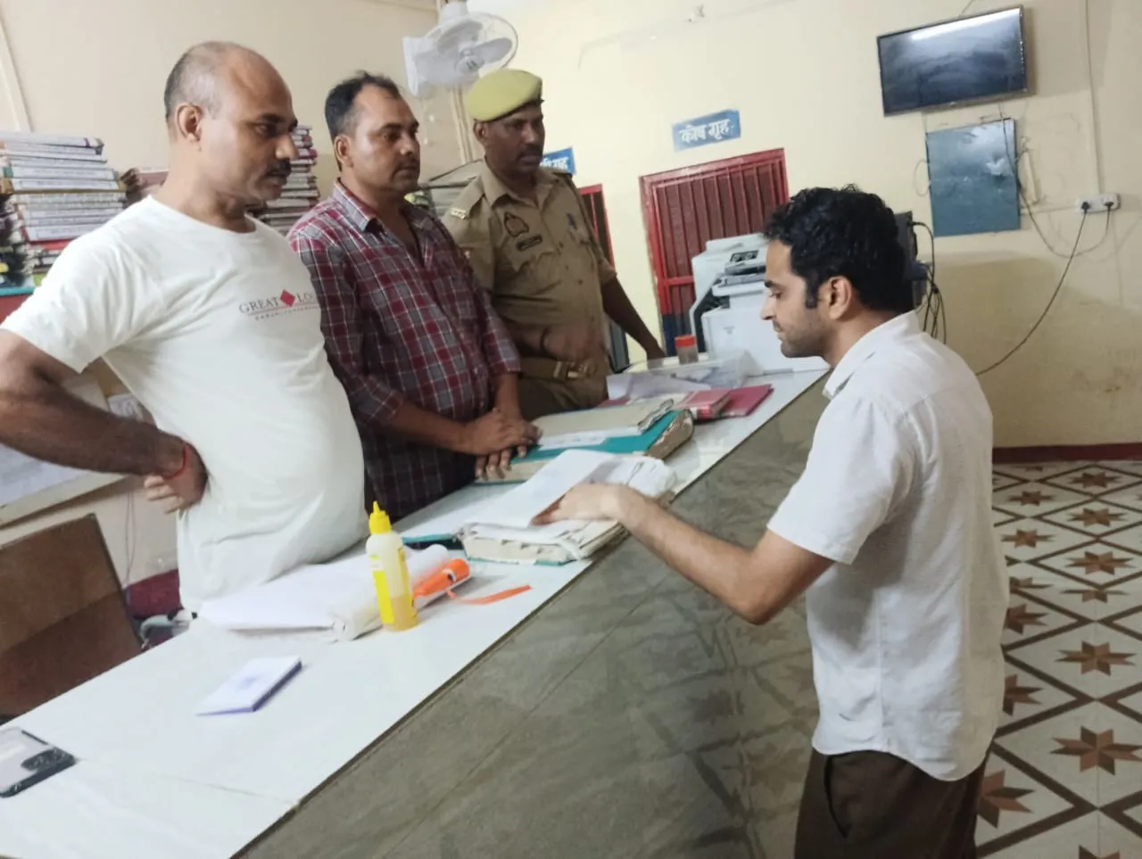 अभिलेखों का किया निरीक्षण