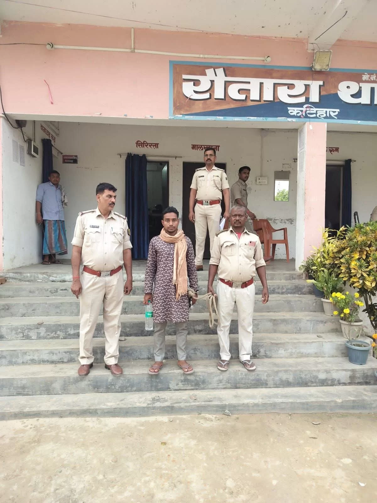 रौतारा थाना क्षेत्र से नामजद अभियुक्त फरीद गिरफ्तार