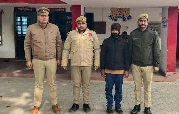 अलीगंज पुलिस ने वांछित आरोपी राजू उर्फ रजनीश को किया गिरफ्तार