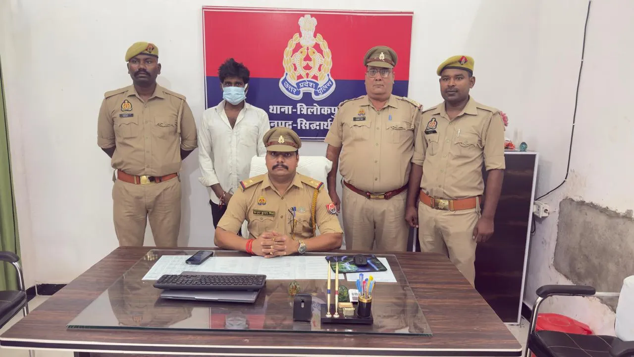 सर्विलांस व त्रिलोकपुर पुलिस ने सिंगारजोत पुल के पास पकड़ा