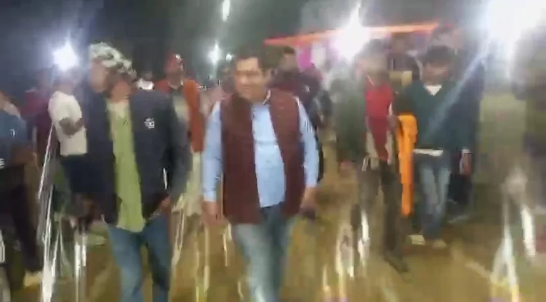 मुख्य अतिथि गोल्डन ऑटो पार्ट्स के डायरेक्टर मुकेश तिवारी