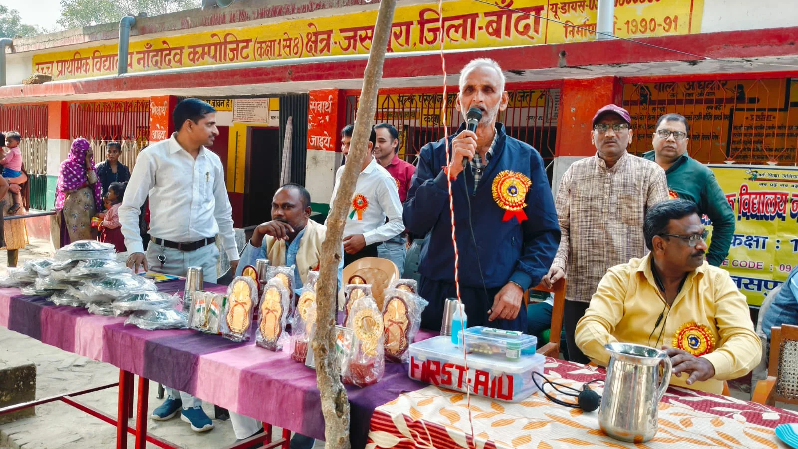 नांदादेव विद्यालय में बच्चों ने दिखाया खेल कौशल, विजेताओं को किया गया पुरस्कृत