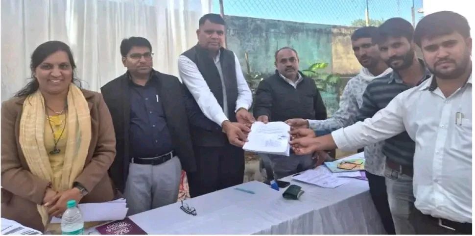 पिपराली पंचायत में सहमति से हुआ खाता विभाजन, 9 खातेदारों को मिली त्वरित राहत