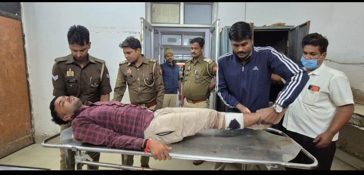 देवरिया  (सलेमपुरथाना  )पुलिस की गैंगस्टर अभियुक्त के साथ मुठभेड़*