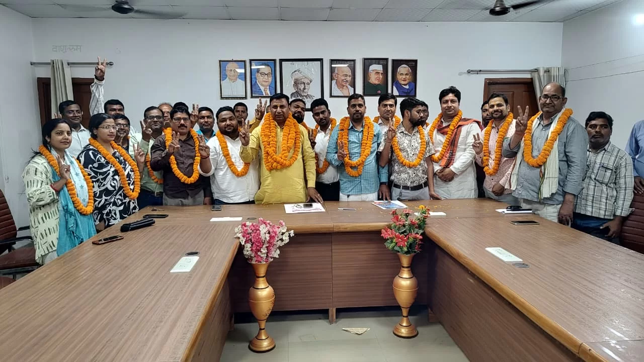 समाधान न होने पर आंदोलन की चेतावनी