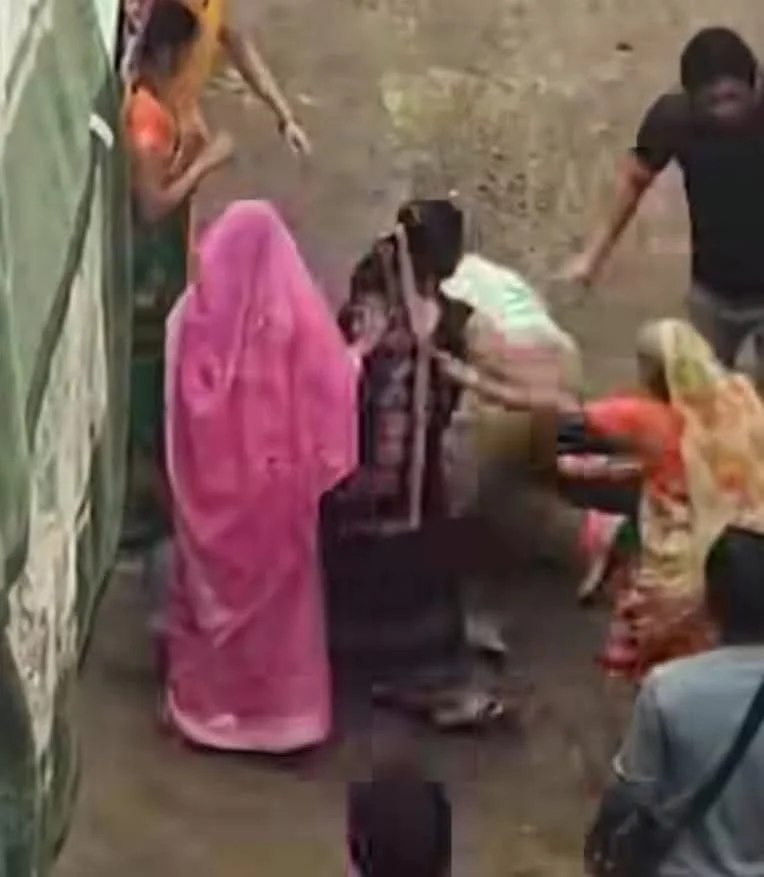 थोड़ी जानकरी पूछने पर बहुत मारा