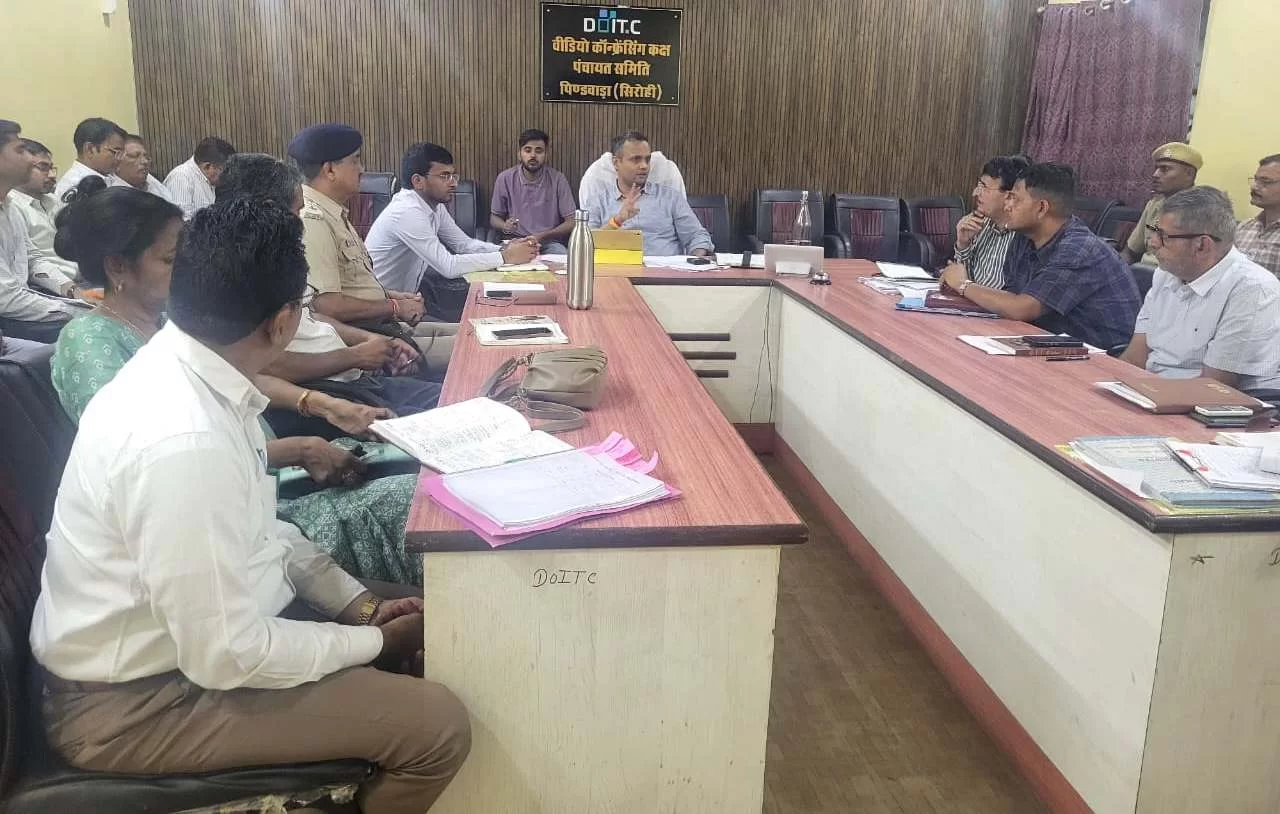 योजनाओं की समीक्षा कर दिए सख्त निर्देश