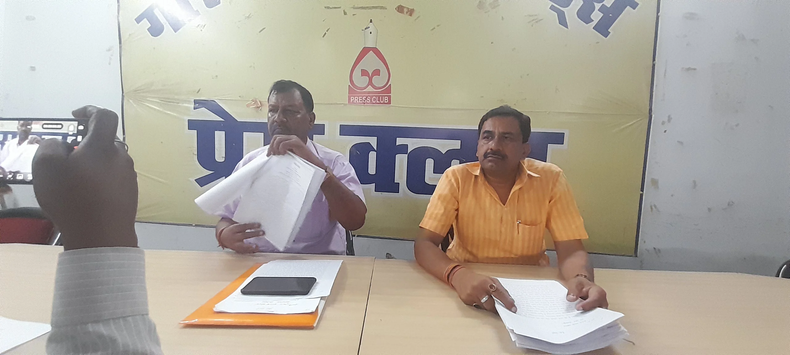 परिवार ने पुलिस व राजस्व विभाग पर लगाया पक्षपात का दावा
