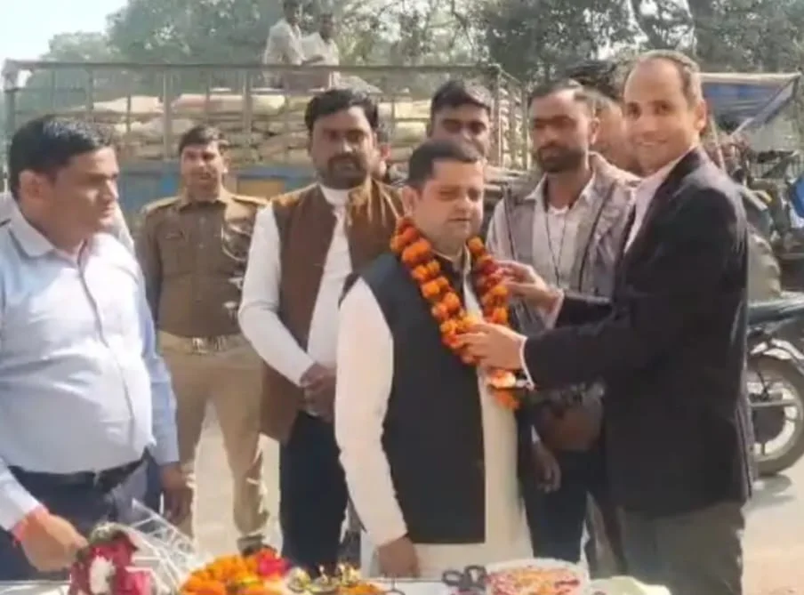 एमएलसी आशीष यादव ने किया शुभारंभ