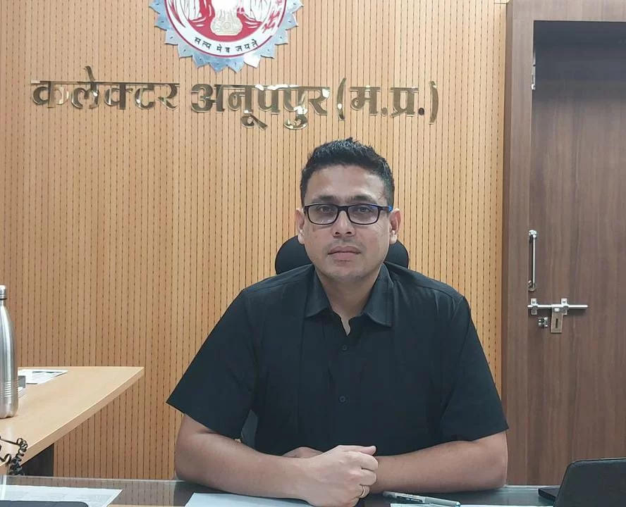 735 मतदान केन्द्रों के लिए 5.05 लाख से अधिक मतदाता पंजीकृत, युवाओं की मजबूत भागीदारी