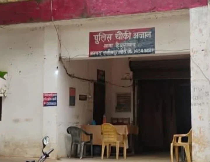 सुबह 10 बजे तक चौकी पूरी तरह खाली!