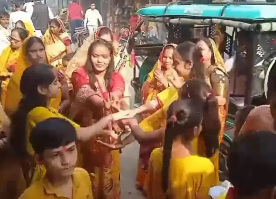 शोभायात्रा निकाली श्रद्धालुओं ने हवन में दी आहुति: