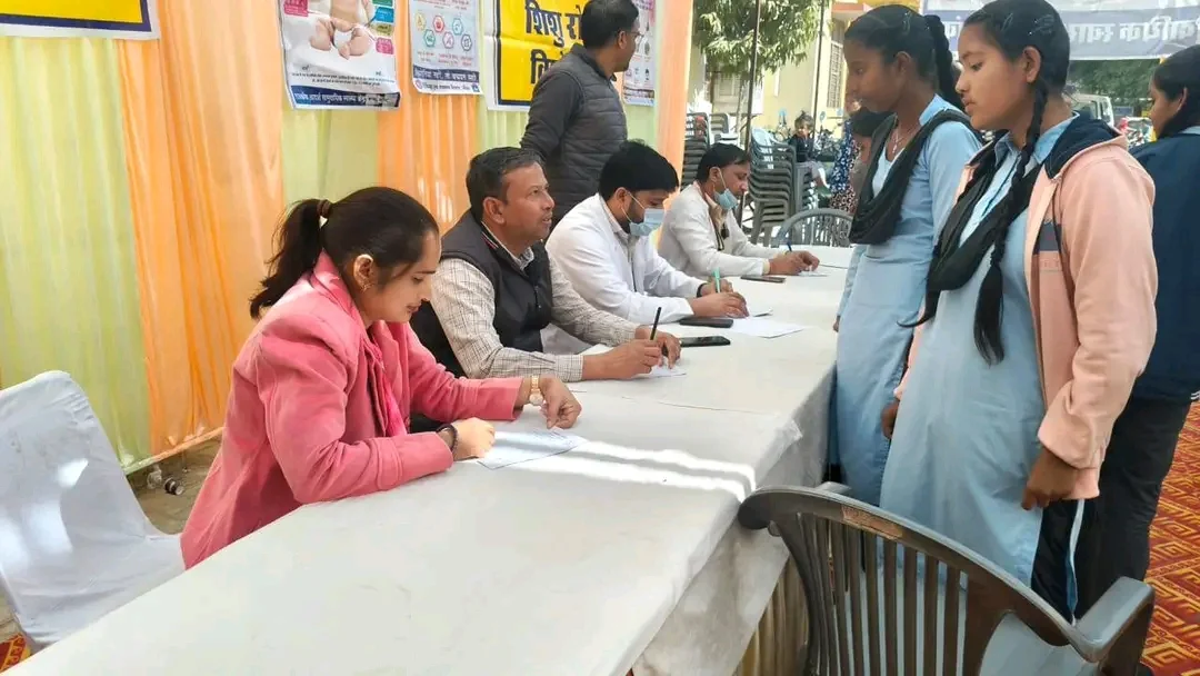 आमजन को मिली निशुल्क जांच, दवाइयां व योजनाओं की जानकारी
