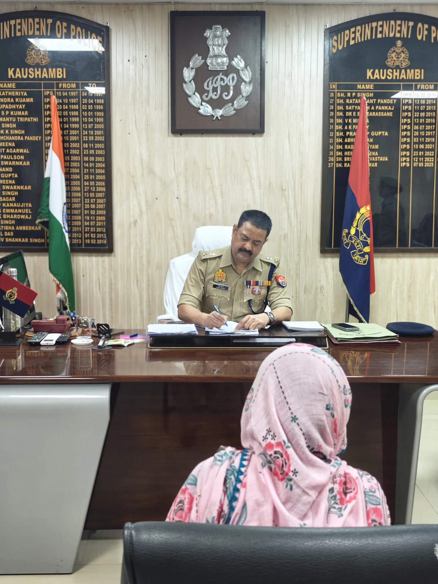 पुलिस अधीक्षक कौशाम्बी ने सुनी जनता की शिकायतें, अधिकारियों को दिए सख्त निर्देश