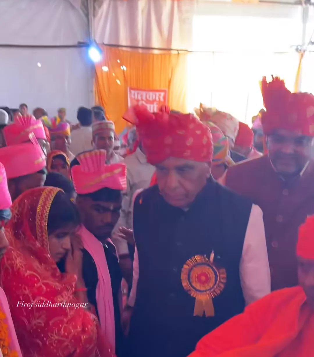 जनप्रतिनिधियों व अधिकारियों ने दिया आशीर्वाद