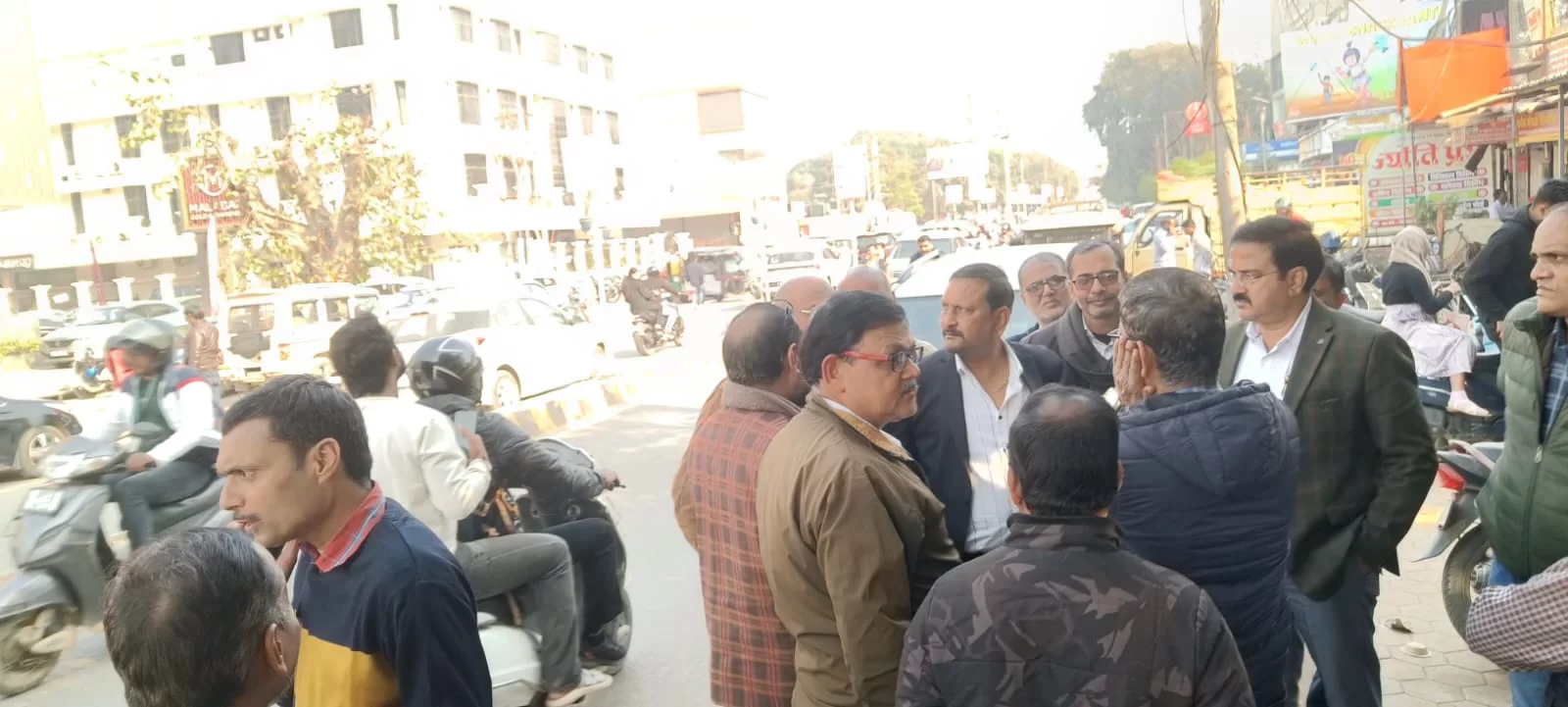 उप श्रमायुक्त ने बकाया भुगतान के लिए आरसी जारी