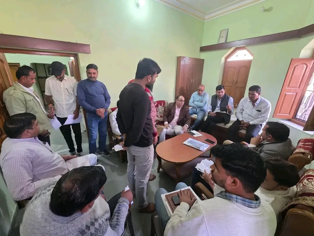 भाजपा जनसुनवाई में पहुंचे सैकड़ों लोग
