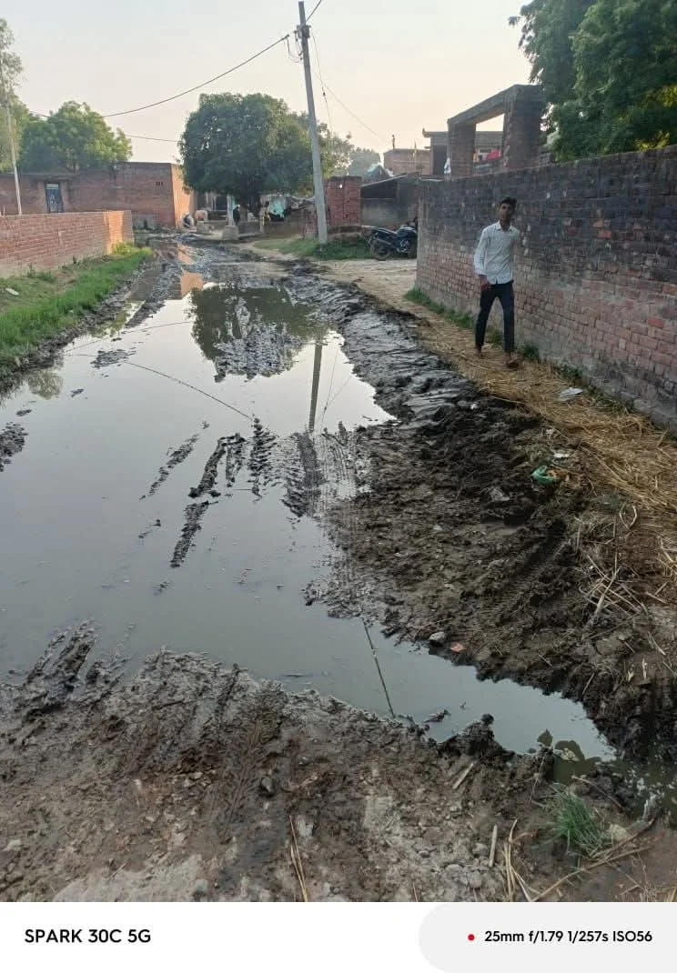 नौगमा गोविंदपुर में प्रशासनिक लापरवाही चरम पर